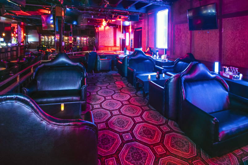 dallas strip club -silver seating seating 